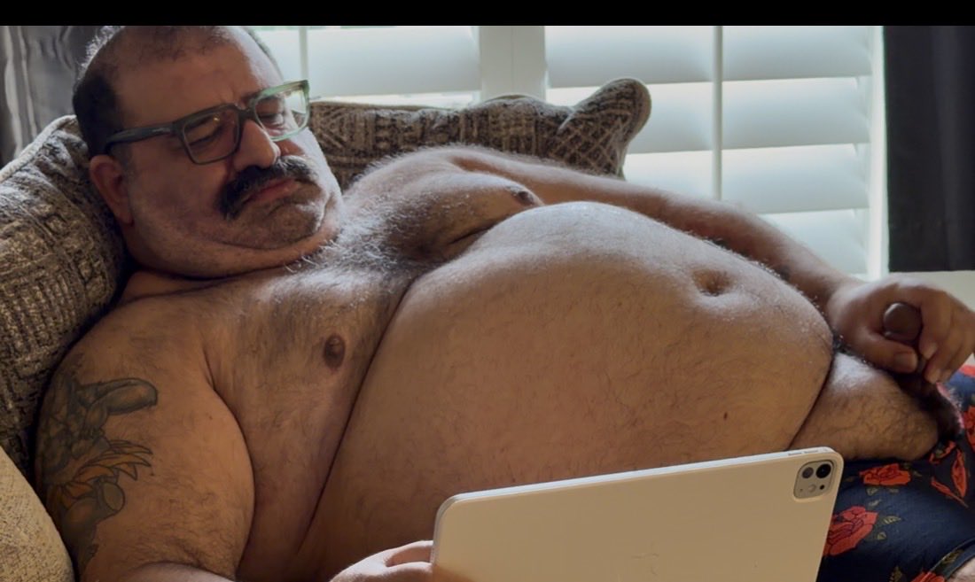 Chub4fun78's tweet photo. Lazy afternoon stroke that got real messy.
#JO #StrokeSession #Chub #Belly #Hairy #Bear #Daddy #Cum #Messy #NSFW #GayBear #JustForFans https://t.co/TBhvhDMpWU
