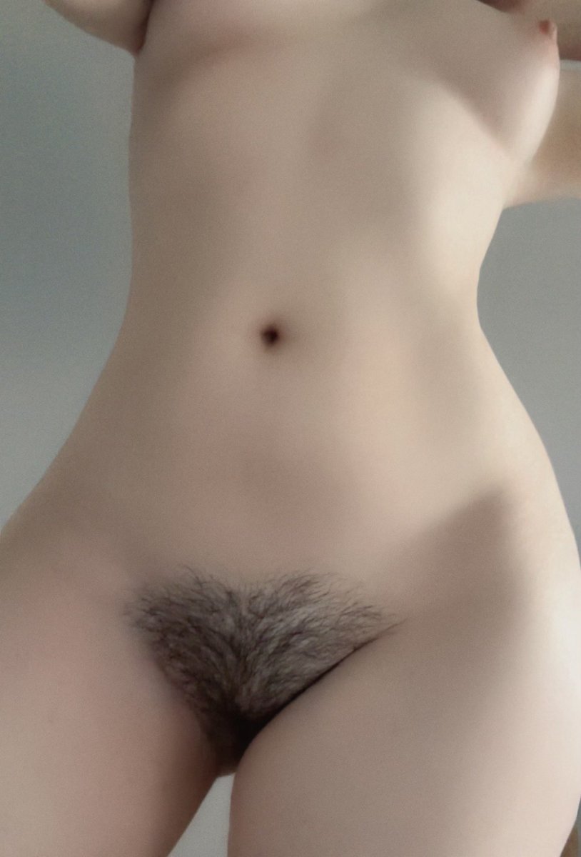 lolaaa470's tweet photo. $15 til cum snap sessions #sellingcontent #camgirl DMs opennnnnn 😈 https://t.co/LWKLkN8XN0