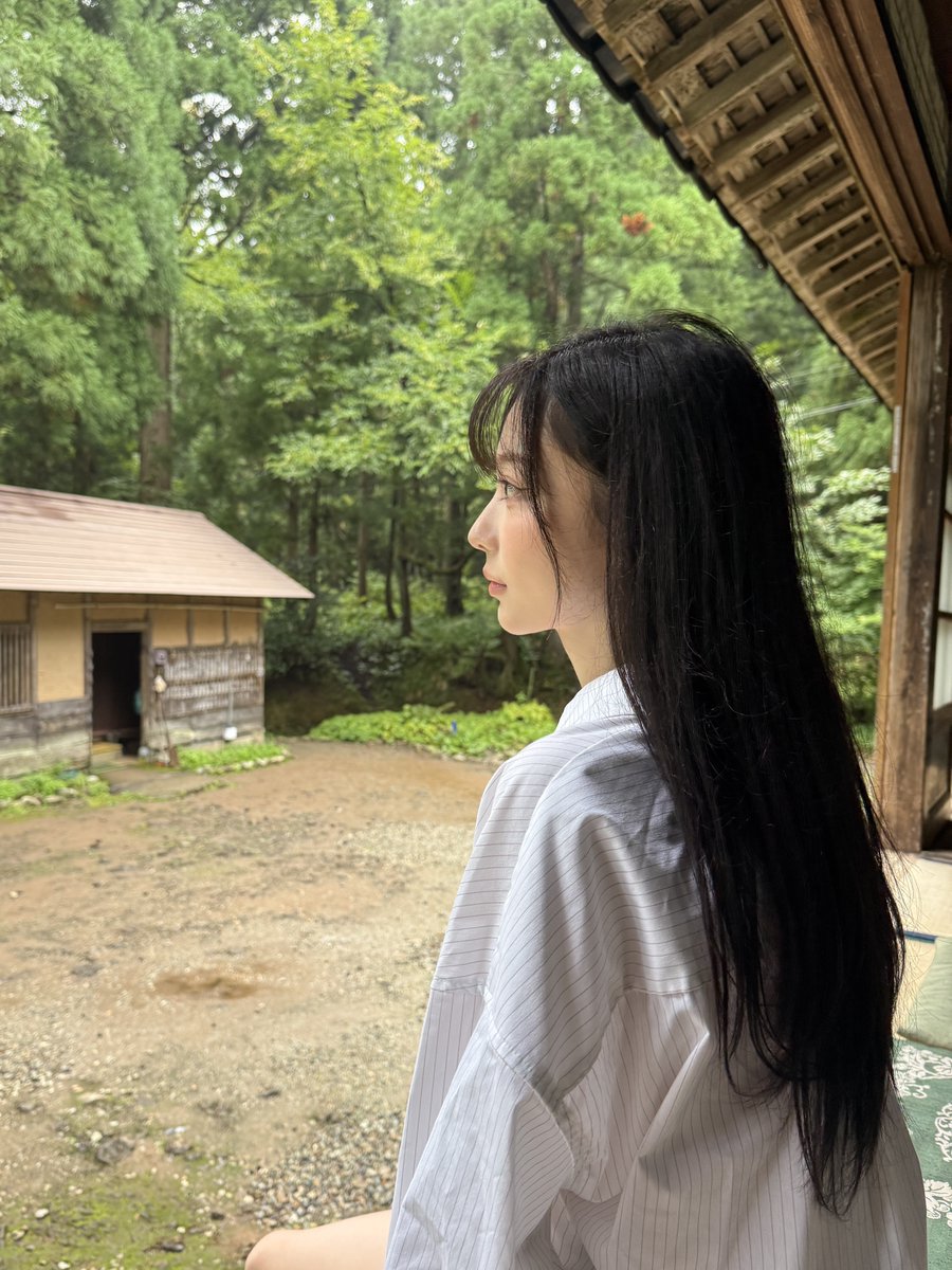 triplescosmos's tweet photo. ♪ back number - はなびら

휴가때 사진 준다

#tripleS #트리플에스
#Kaede #카에데 https://t.co/6rrMaZZVIb