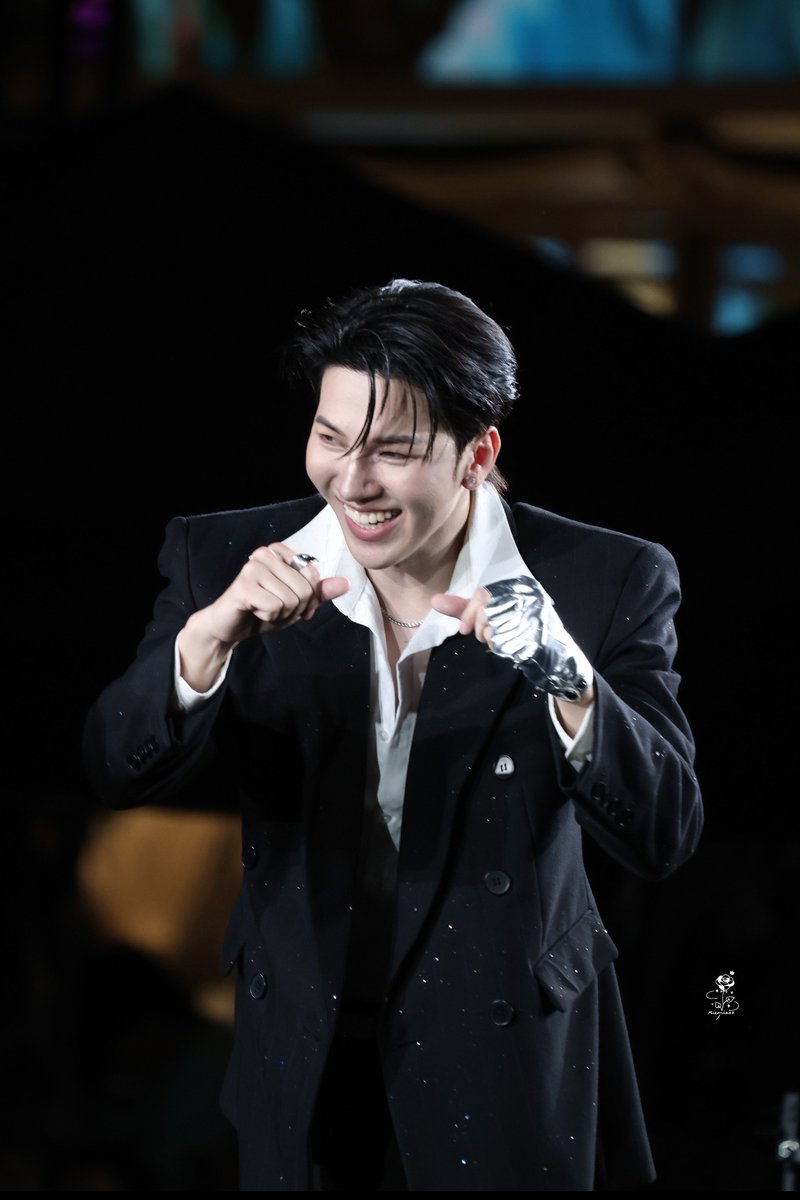 Miemieoz's tweet photo. แปะให้สุดหล่อก่อนงับ #shanerler
PIL FAN INTIMACY
#PoliceinLoveFanEXP
#centralwOrld https://t.co/aAynU3n5kO