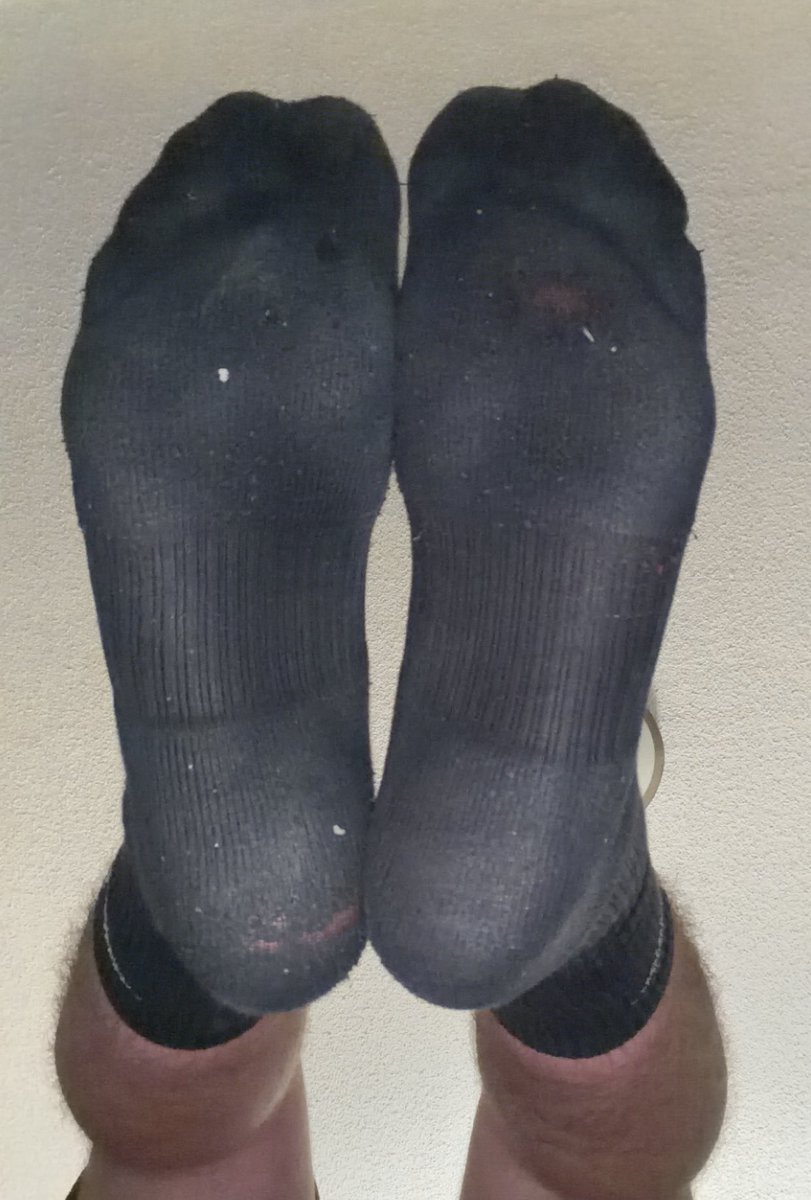 tannero0r's tweet photo. socktober part 2 

#feet #malefeet #socks https://t.co/nIAF5se8U0