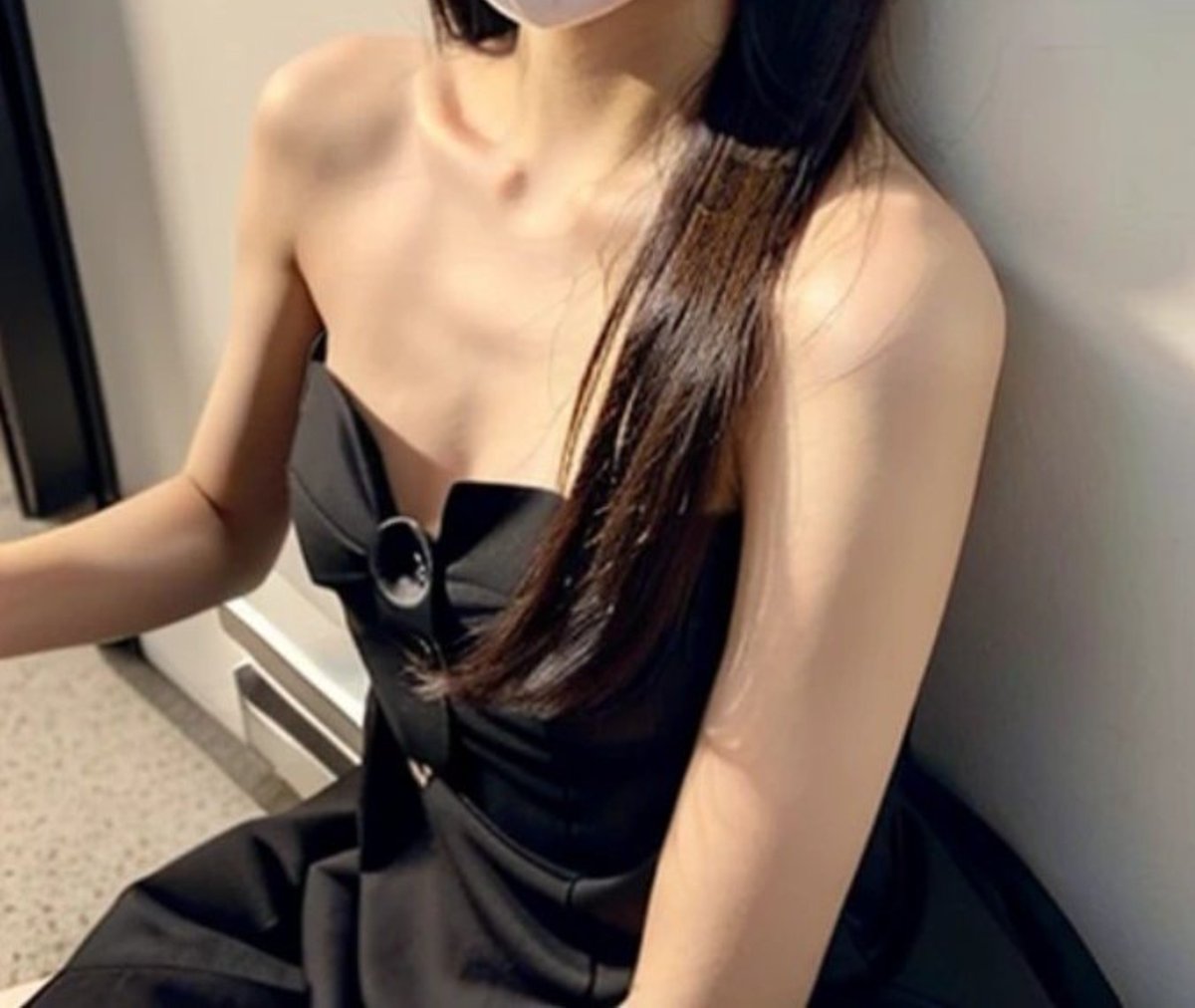 takakonari's tweet photo. 想像絶する小ささで、いつも引かれちゃいます…

小パイじゃキモいかな？ https://t.co/IsVYuyfTlM