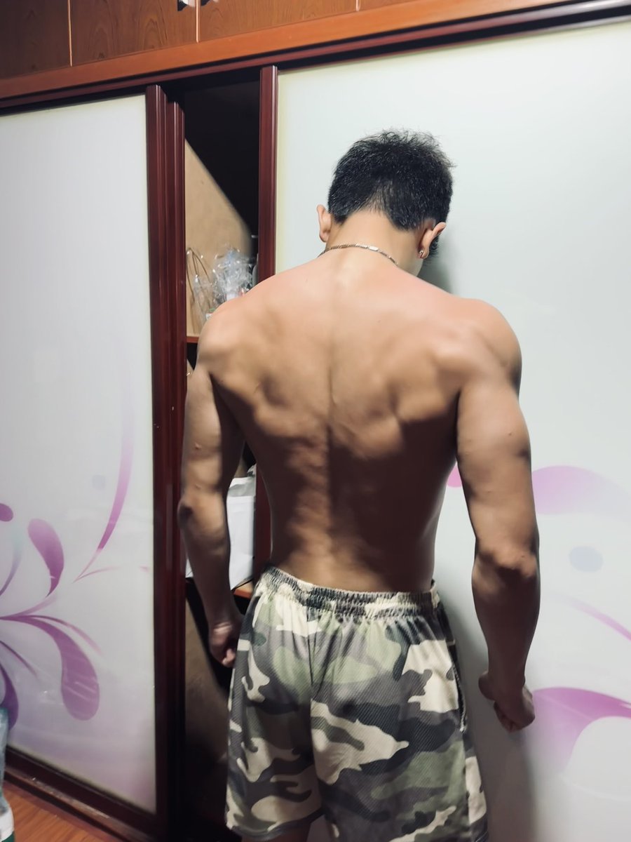 dq02dg's tweet photo. 如果你不练背 请不要和我说话 https://t.co/Ht1Omrl6Yx