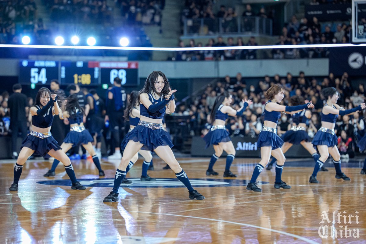 altiri_chiba's tweet photo. 【お知らせ】
#アルティーリ千葉 2026-27シーズンのホームゲームを彩る、QOOPIEの新曲「CLUTCH」が10月21日(水)に配信リリースされます。

本楽曲は10月3日(土)の開幕戦より、パフォーマンスチーム #Aills のタイムアウトパフォーマンスにて使用しております。

「CLUTCH」に込められた想いや、QOOPIEの皆さまからのコメントはこちら▼
https://t.co/qWb7Jwr4jf