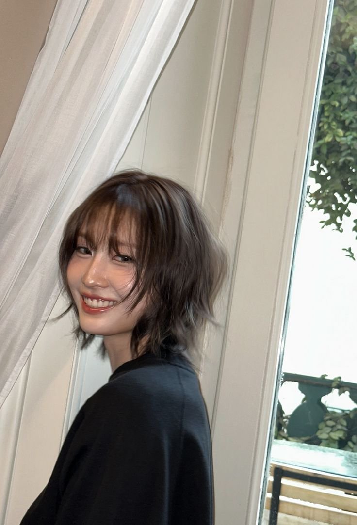 ThisisforuTzu's tweet photo. WELL HIRAI MOMO HAS ABS, BICEPS AND YEARNING EYES.. https://t.co/fNejtDdGii