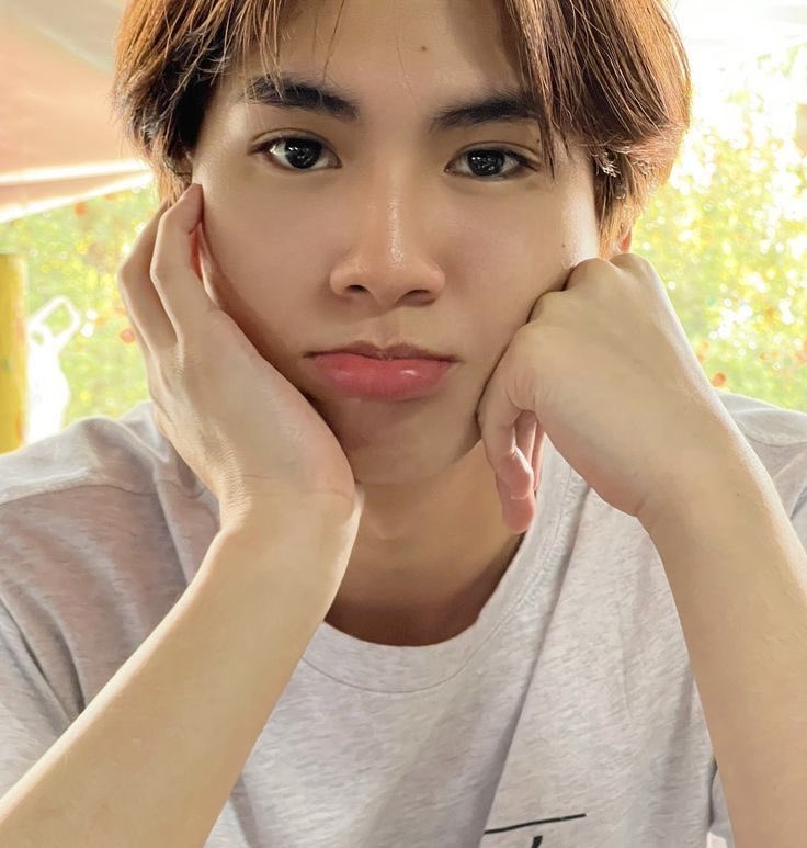 mernewyear's tweet photo. ชั้นรักน้องแพทตาหวาน ตาเป้นประกายแบบพี่ริวบอกจิงจิงด้วย ✨✨✨✨🥺 https://t.co/gwGjI09IEv