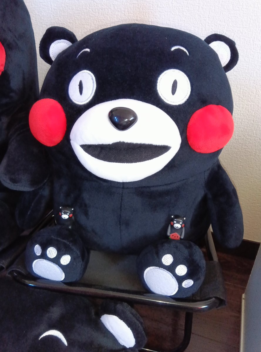 sukosukokumamon's tweet photo. くまモンぬいぐるみ♡に
ちっこいくまモン人形乗っけたら
ますます可愛くなった💕🥳✨
くまモンほんと可愛いよネ♥️
熊本に生まれた方がうらやましいです✨♥️ https://t.co/xh5Rk2o4XK