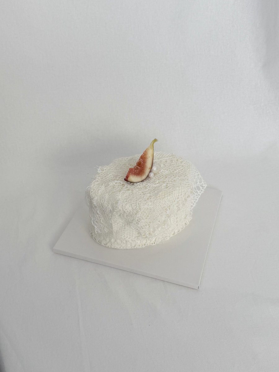 sspeeec's tweet photo. 너무 예쁘다.. @ kever.cakery https://t.co/5MpgCqLXjJ