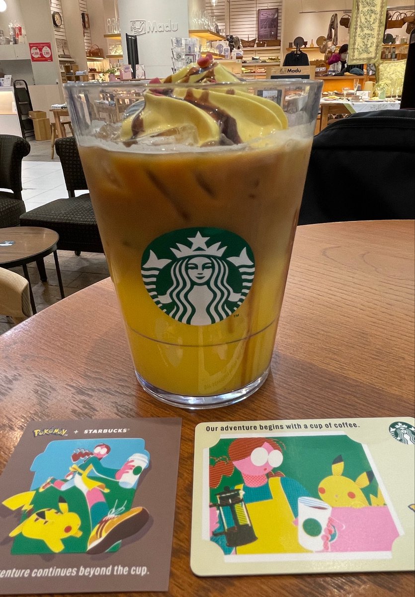 SapporoDo's tweet photo. ピカチュウハニークリームラテ🍯
モバイルオーダーに表示されなくてレジでぎりぎり購入。こちらのお店は今日で終わりらしい⚡️久しぶりにスタバカード買ってもうた💛自分甘やかしweek😊 https://t.co/eZBQSmKyfj