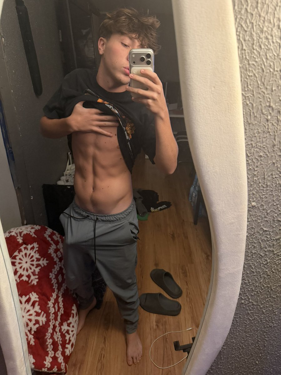 thedaleydose's tweet photo. More of me here
https://t.co/CwNTmo2SKx https://t.co/201Tyj4XrL