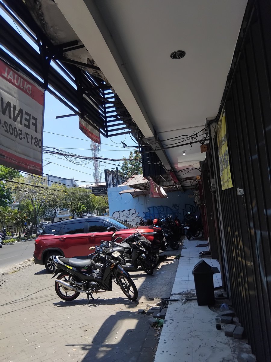 hadamnn's tweet photo. Surabaya 60° .....  🏨🌡 https://t.co/X0SMTSMcng