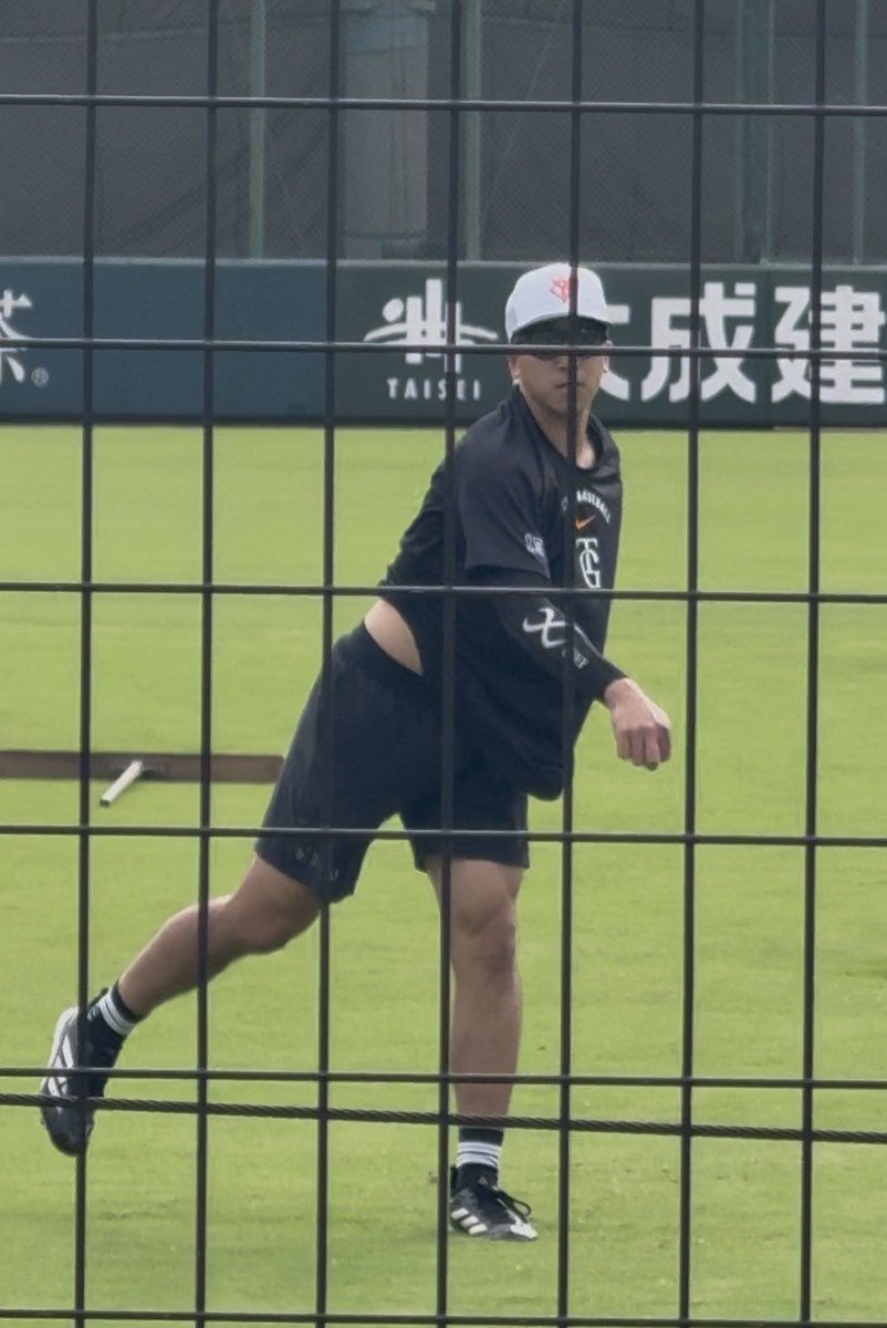 usa1573's tweet photo. G球場！！！大勢の生存確認出来た\( ˆoˆ )/ https://t.co/UIEEh4YCy0