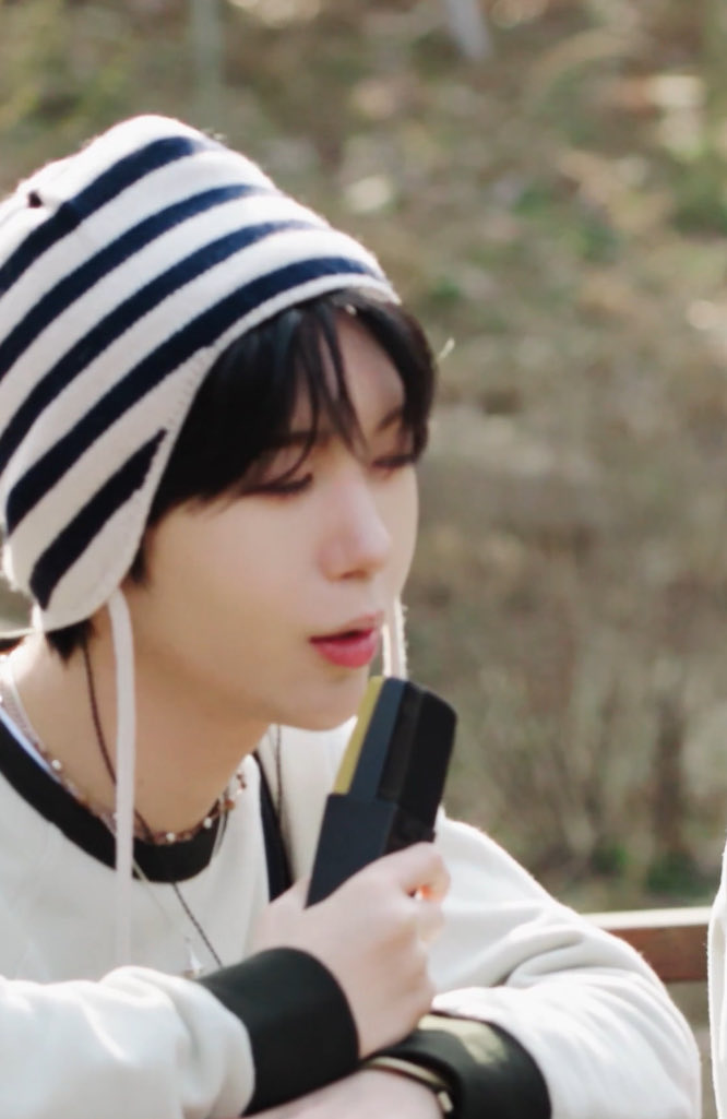 sasyadess's tweet photo. 전설의 송버드 https://t.co/0AqQ4eLciv