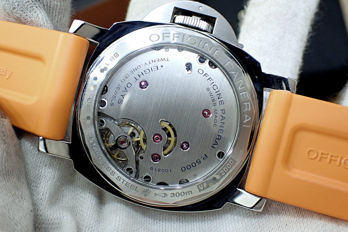 the_watch911's tweet photo. パネライより、ルミノール ベース 8デイズ！ 44mm Ref.PAM00915 

裏スケルトン＆前期モデル！

精度も振角も良好です。
8日間もゼンマイをリュウズで巻こうとすると指が疲れる（笑

https://t.co/4zkvSoC8nt https://t.co/DRu8cHBpCL