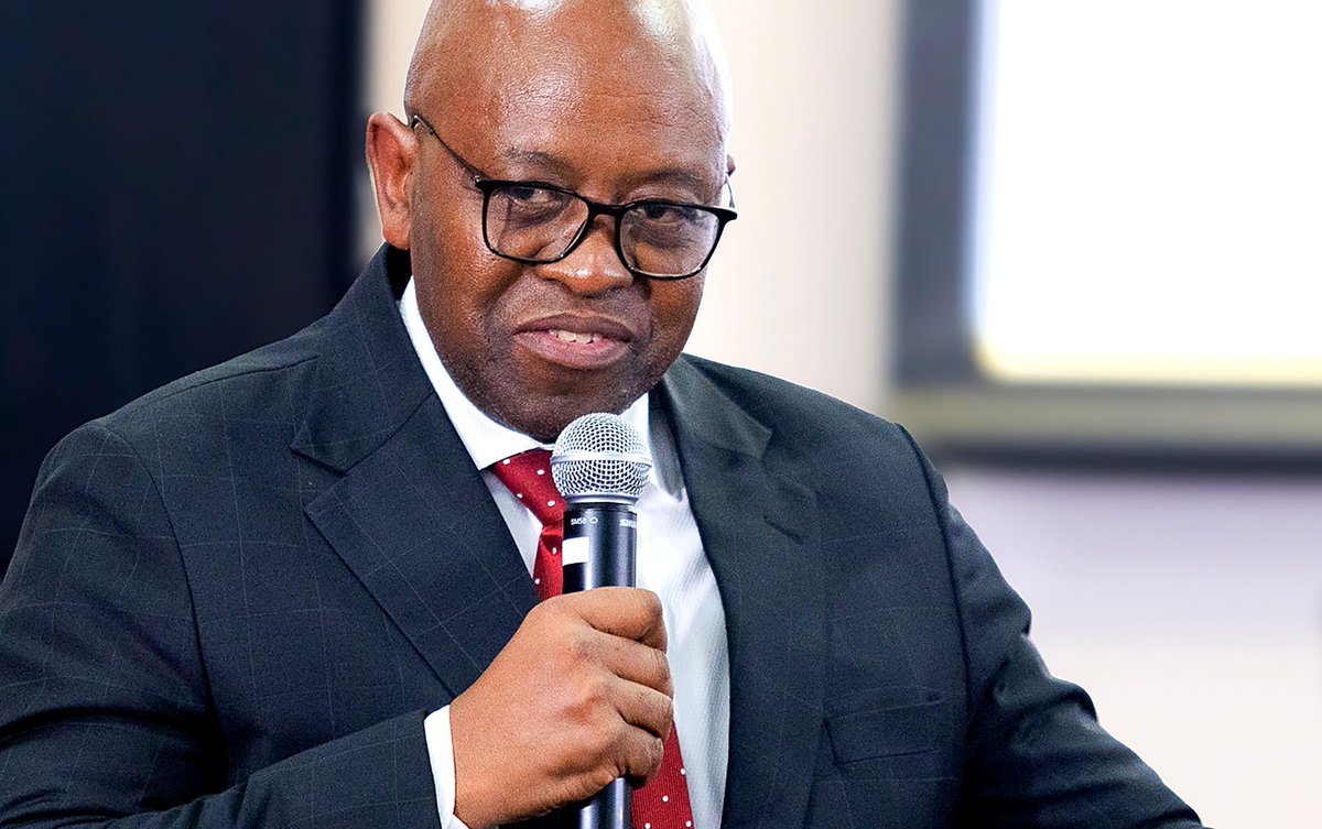 D_Molatoli's tweet photo. Carrim, Khan and Maumela will never testify at the Commission. It's quite clear there's too much at stake. Advocate Muzi Sikhakhane warned Justice Madlanga during his farewell speech at the Constitutional Court soon after he was he appointed to head this Commission that he was "entering the belly of the beast". We can see it now. 

Commissioners must finish their work, submit the report, and let the powers that be do whatever they want with it. The rot is deep, and it is beyond them.