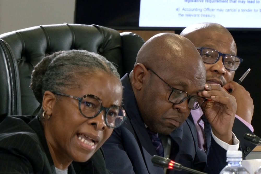 D_Molatoli's tweet photo. Carrim, Khan and Maumela will never testify at the Commission. It's quite clear there's too much at stake. Advocate Muzi Sikhakhane warned Justice Madlanga during his farewell speech at the Constitutional Court soon after he was he appointed to head this Commission that he was "entering the belly of the beast". We can see it now. 

Commissioners must finish their work, submit the report, and let the powers that be do whatever they want with it. The rot is deep, and it is beyond them.