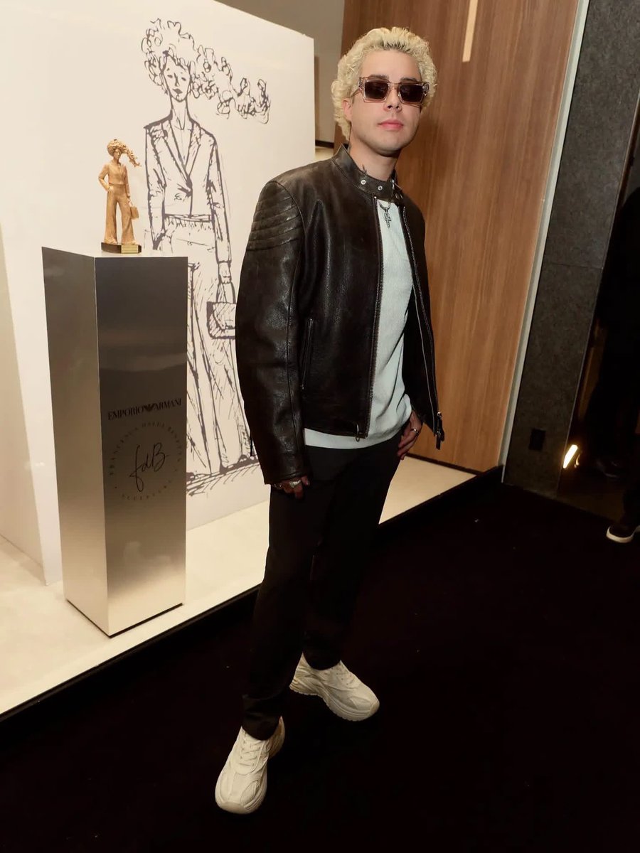 alissaleon06's tweet photo. "Mario Bautista en la inauguración del evento de Emporio Armani Sculpture Tour"

Mi amor, qué guapísimo te veías 👀😍 #MarioBautista  #Bautisters https://t.co/05I4IbOS5q