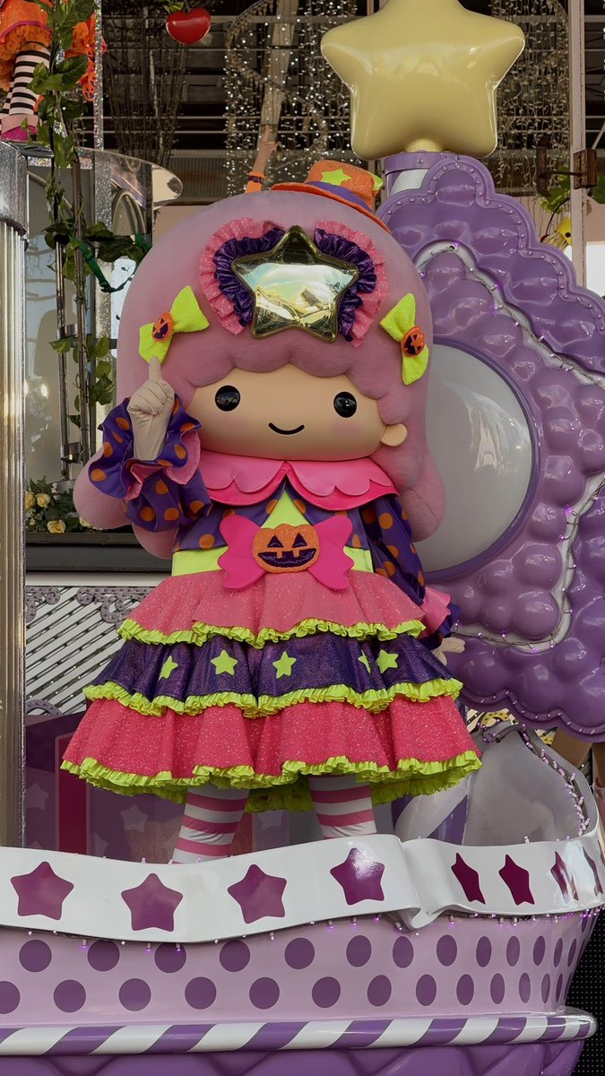 risaddd3's tweet photo. パレード始まってから見に行ったとは思えない写真がこちら https://t.co/E3vp5eaq5v