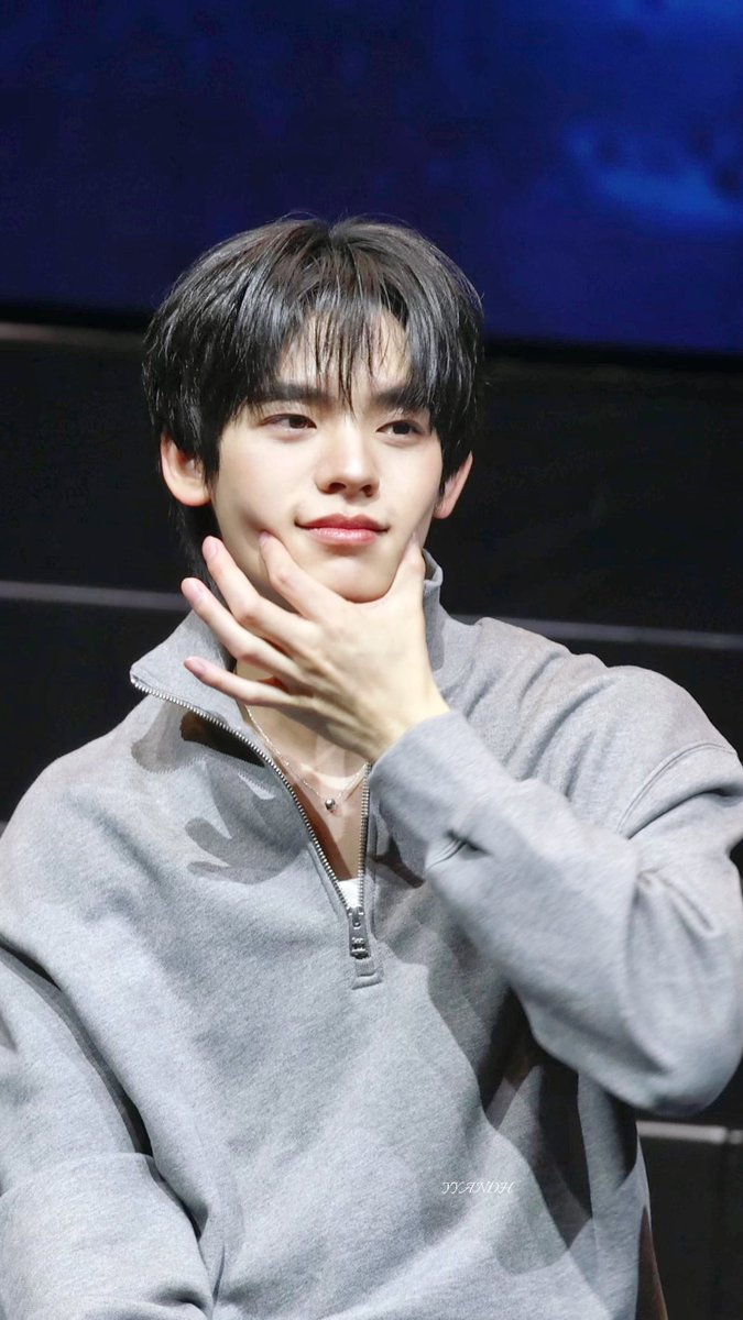 Yyandhttp's tweet photo. แก้มของเขาต้องนุ่มที่สุดในโลกแน่ๆ ฉันมั่นใจเลย!

#teeteepor 
#ตี๋ตี๋ป๋อ 
#porsuppakarn https://t.co/wauBXSaF5N