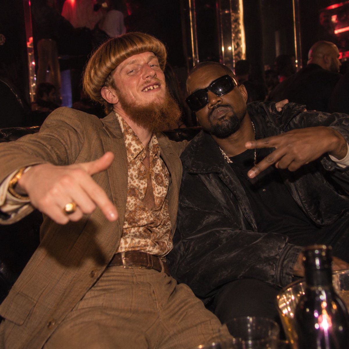 RealGabeItch's tweet photo. met this random guy in the club last night https://t.co/QKfL5G51KW