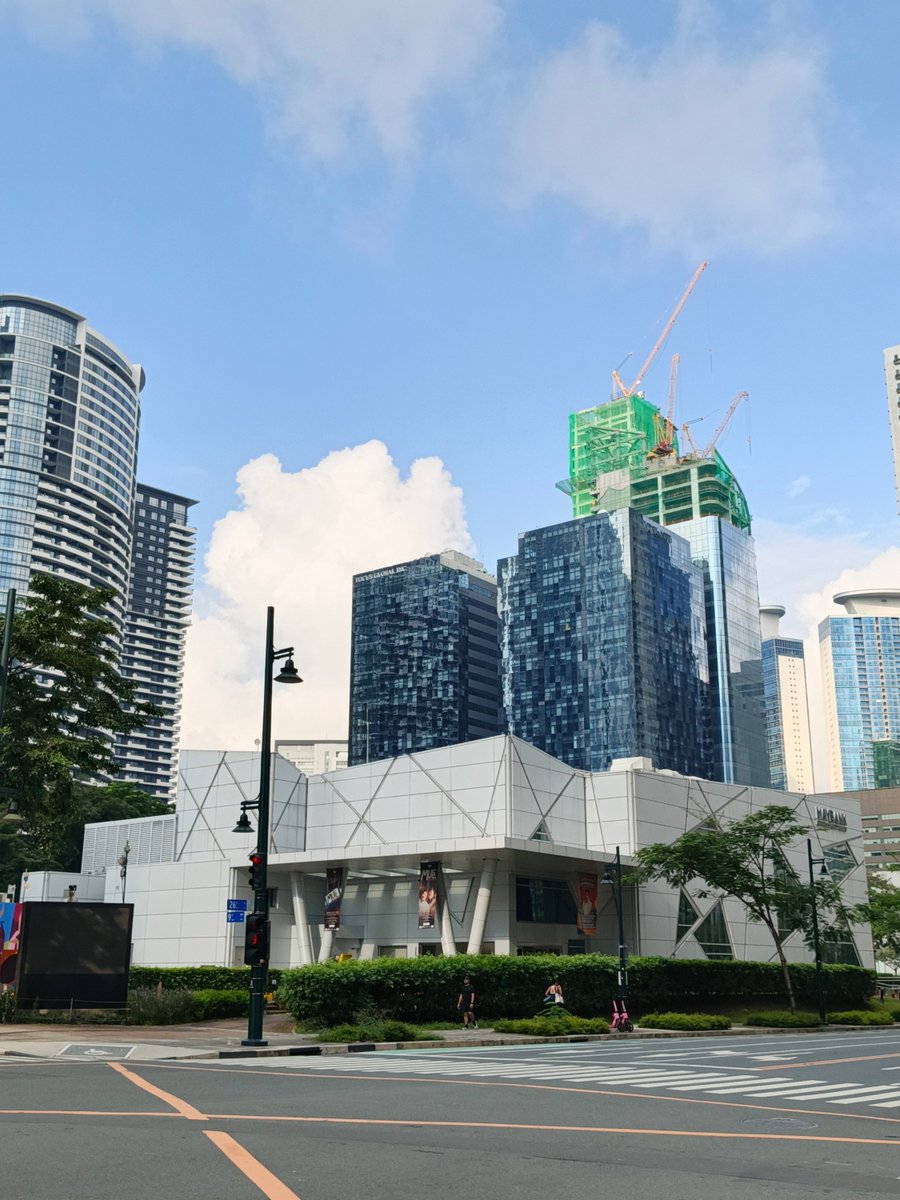 gadgetmatch's tweet photo. #GadgetSnaps | TECNO CAMON Slim 5G
π·: Vincenz Lee
π https://t.co/P4pfDTjpWG https://t.co/BpOj8VUM4B