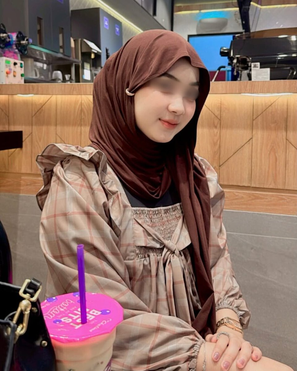 aboainss's tweet photo. Batam Avail Bo yaa 💋
#availbatam 
#bobatam 
#openbobatam https://t.co/VmxqLvylpb