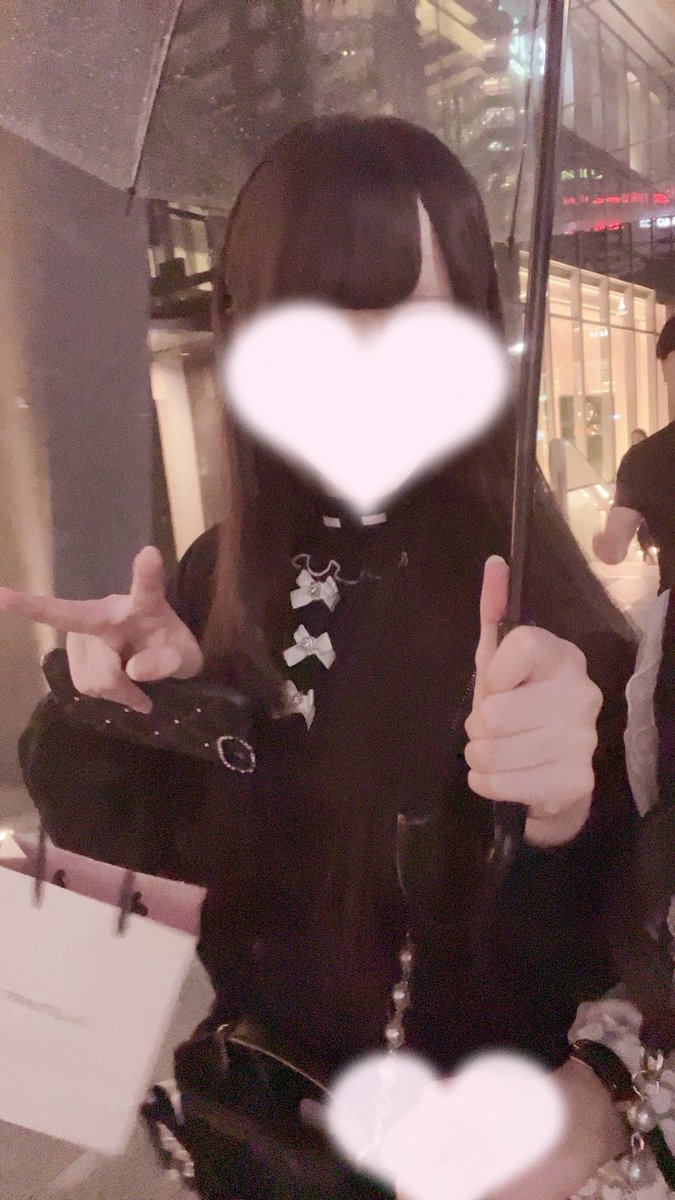 nvcji's tweet photo. 傘さしてくれた•͈ ⩊ •͈ https://t.co/Y8Z26cUx1u