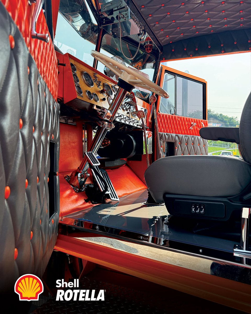 ShellRotella's tweet photo. No matter what’s playing through your speakers, country music is definitely a fan favorite for plenty of truckers out on the road. 🎶

What song always makes the cut when you’re behind the wheel? Drop your go-to road song in the comments! 👇 #CountryMusicMonth https://t.co/orG2eCtdZy