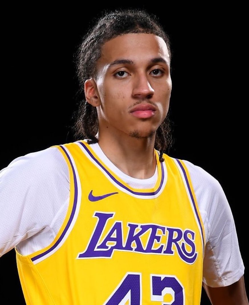 charakez's tweet photo. The Lakers looked better tonight in the 1st game of the Luka led era than any single game I can recall from the LeBron era.

Sorry bron fans, but the truth hurts. https://t.co/TyW2MDt1b8