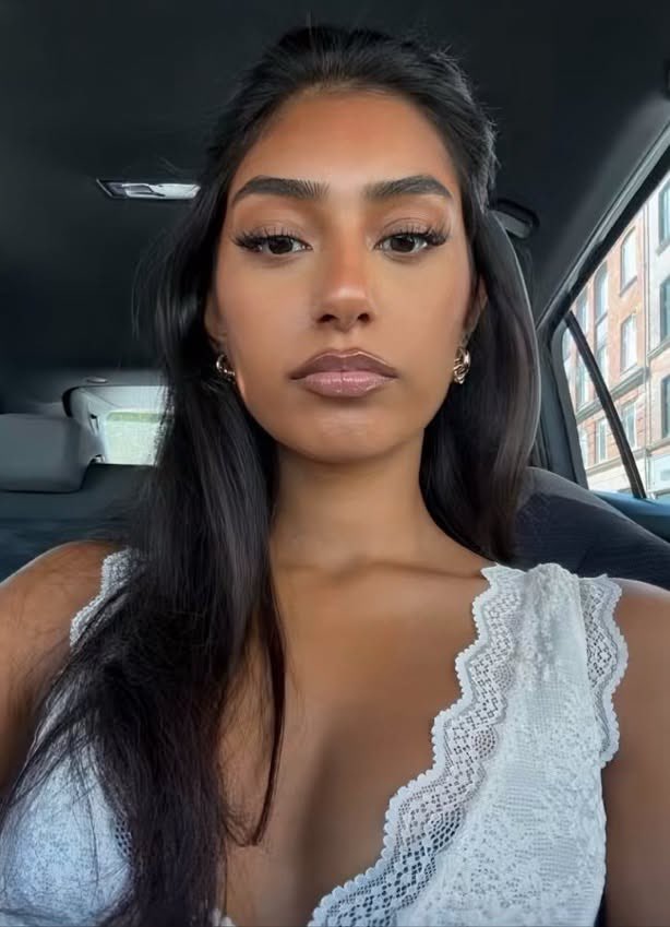 BrownGirlGoons's tweet photo. Anusha khan is so fine 

#desi #indian #brown #bengali #paki #teen #bop #goon #nri #goonette #faceporn #petite #browngirl https://t.co/WFgaao8QPi
