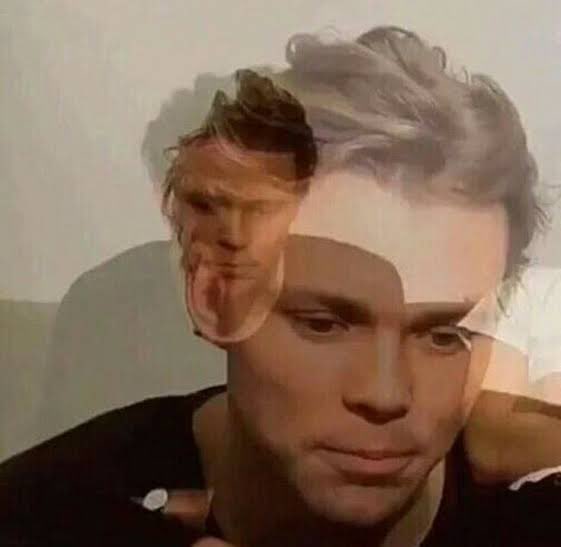 jenaisnotok's tweet photo. I miss my good friends 5sos https://t.co/2nvACZu9PR