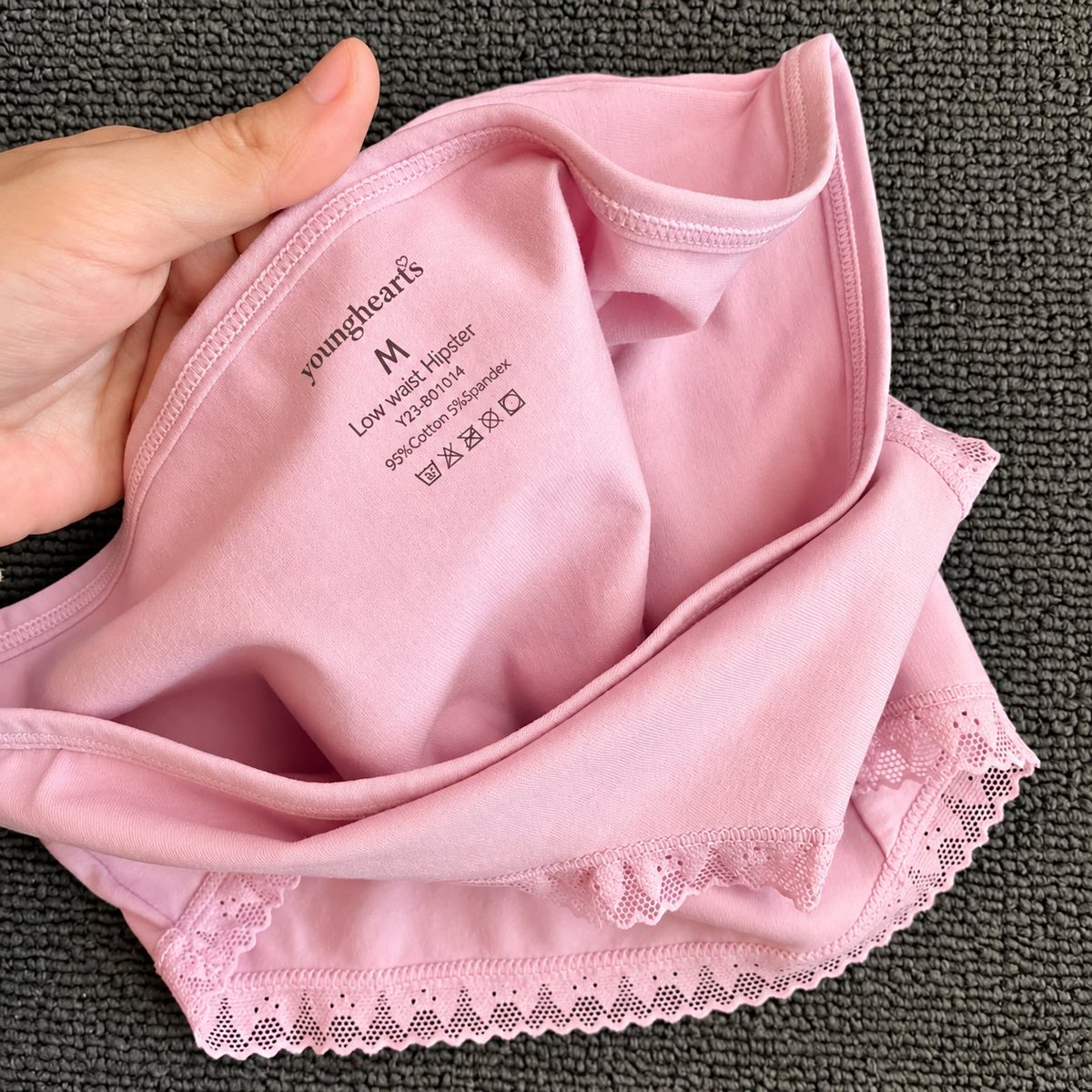 toyourocean's tweet photo. JUJUR UNDERWARE BAHAN KATUN ITU JUARAK🥇😭💖

Honest review bahannya baguss bgt (lembut dan adem), nggak nyeplak, dan nggak bikin iritasi, pokokny senyaman itu 🫶🏻 https://t.co/zm4dzoLl3F
