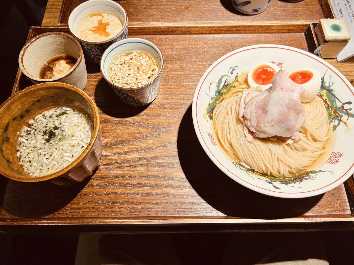 37msz189587's tweet photo. 昆布水つけ麺。つけ汁沢山あっ��楽しい。これは300g必須。

#新宿
#代々木
#つけ麺
#ラーメン
#伊之瀬 https://t.co/gBb6qom3K2