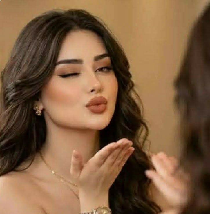 0Qamar02's tweet photo. تفقد الصباحات لونها الزاهي إن لم أبدأها بـ "صباح الخير عليكم "😍 https://t.co/1d8GbSnNl6
