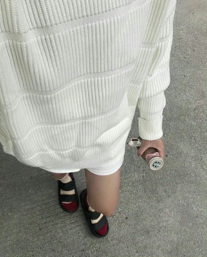 chengrenseqing0's tweet photo. 不用刻意合群，有趣的人自然会相互吸引 https://t.co/hqmR8HQM6i
