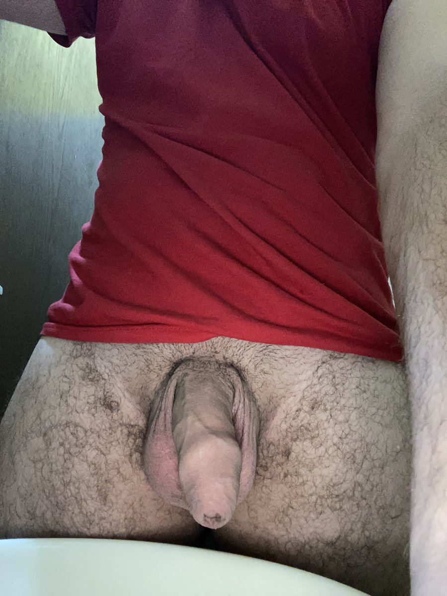 willysmxe's tweet photo. Llevo dias sin venirme, alguien quiere ver toda la leche que saco? https://t.co/CC4g2wKuk3