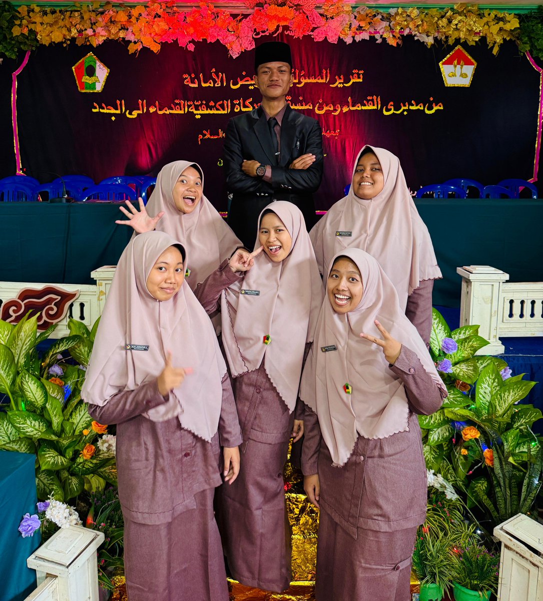 JHarning43417's tweet photo. Lucu ya .. cuma ber-6, tapi kalau yg BKIN 1 udah di habisin mati-matian.. kaya itu kesalahan yg paling besar . https://t.co/FT1061VXlE