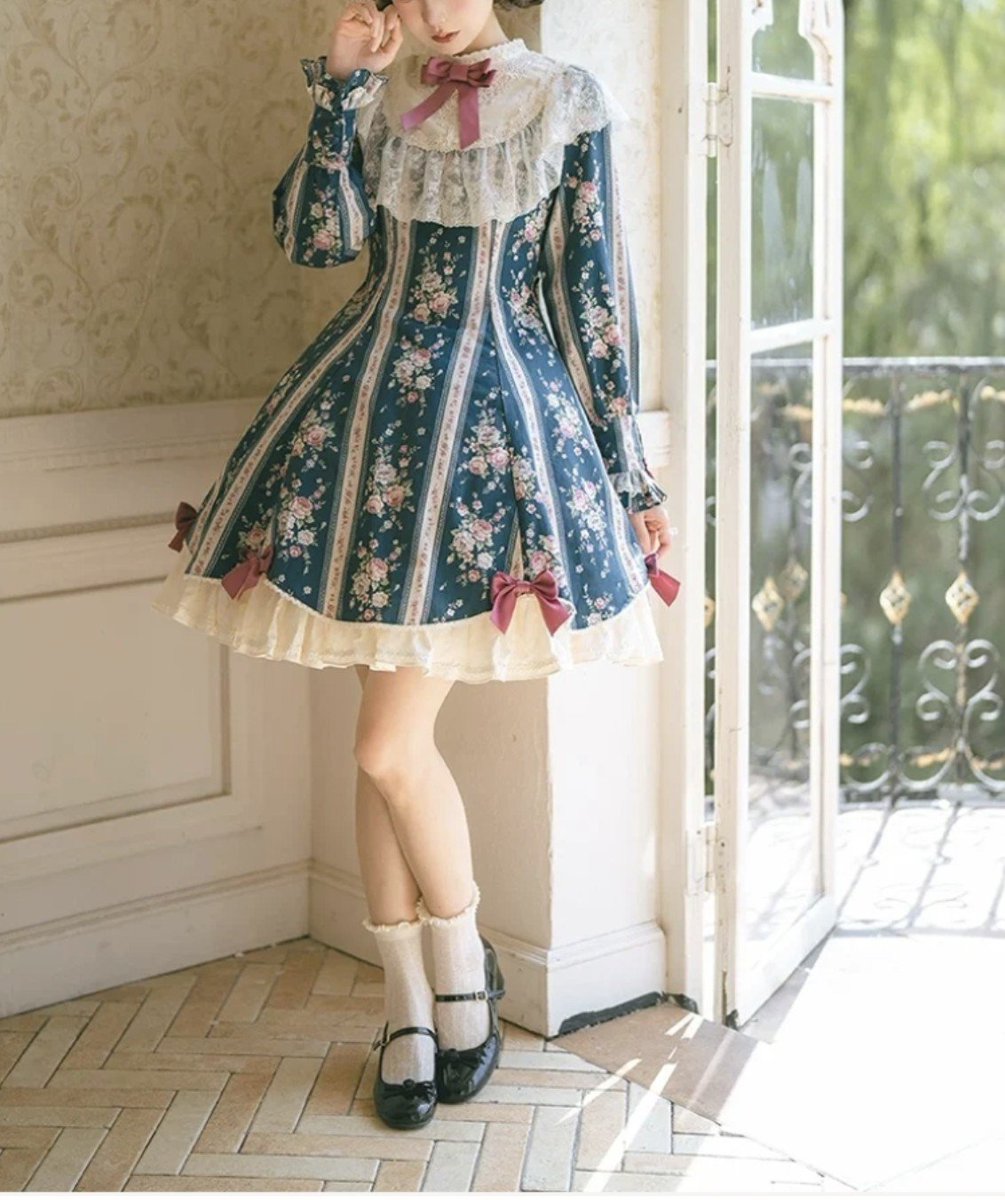 ema_read_01's tweet photo. エペティスのサイト巡回してると可愛すぎて気が狂ってくる〜🫠フルセット買うこと考えるとワンピースはお買い得なのでは？(？) https://t.co/W4J5BEx2rB