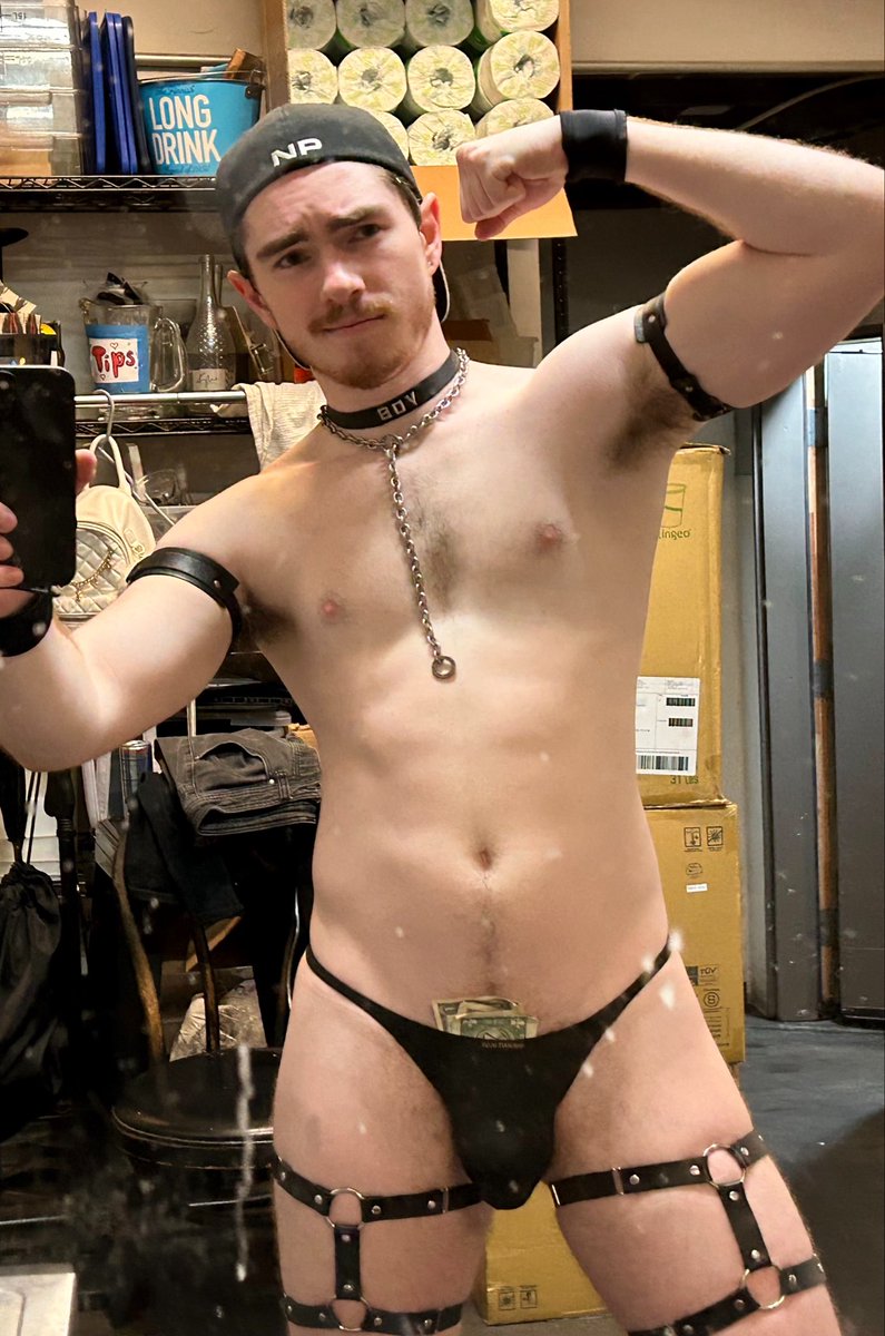 JR_topdog's tweet photo. Where would you put your tip? 😏 https://t.co/kLfYnXfPmM