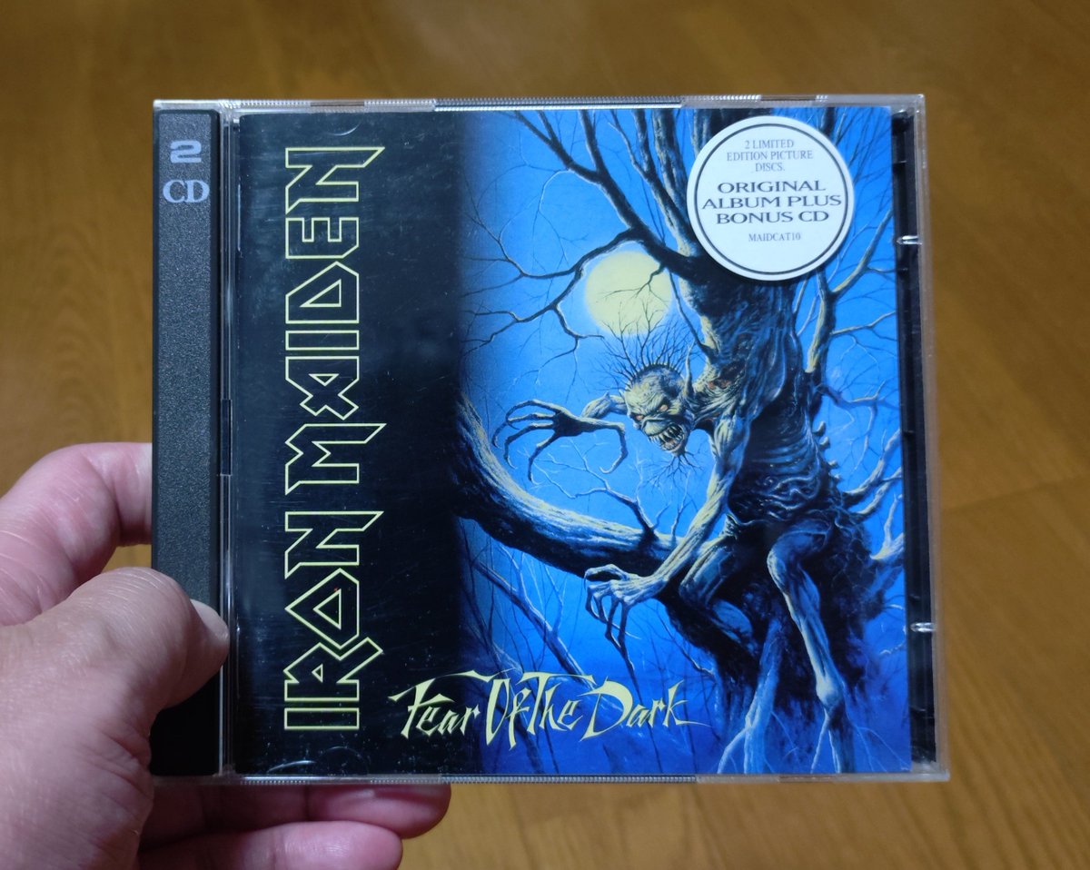js5dm9b9jwhy1tq's tweet photo. IRON MAIDEN のジャケットで一番好きなアルバムはなんですか？ちなみに僕は『Fear of the dark』です！このエディ、めちゃくちゃか���ちょいい！ https://t.co/d4PyLEs8NE