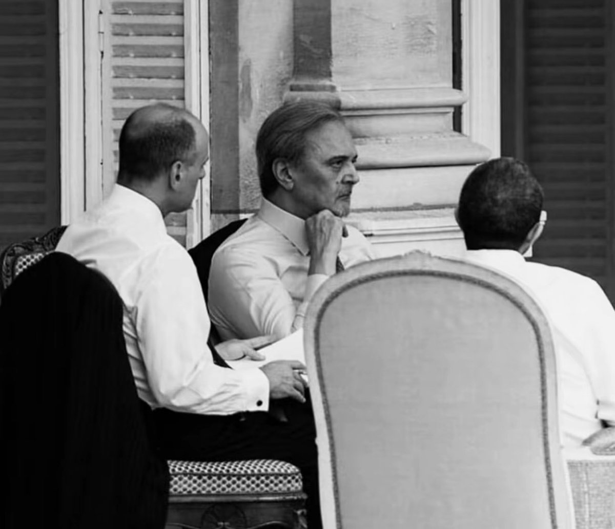 ss_s7n's tweet photo. من أعظم الشخصيات الي شفتها بحياتي حكمة ودهاء ولباقة ومدرسة التلميذ الوزير عادل الجبير 

الله يرحمك يا سعود الفيصل 🤍 https://t.co/6U5Nbr2Cnl