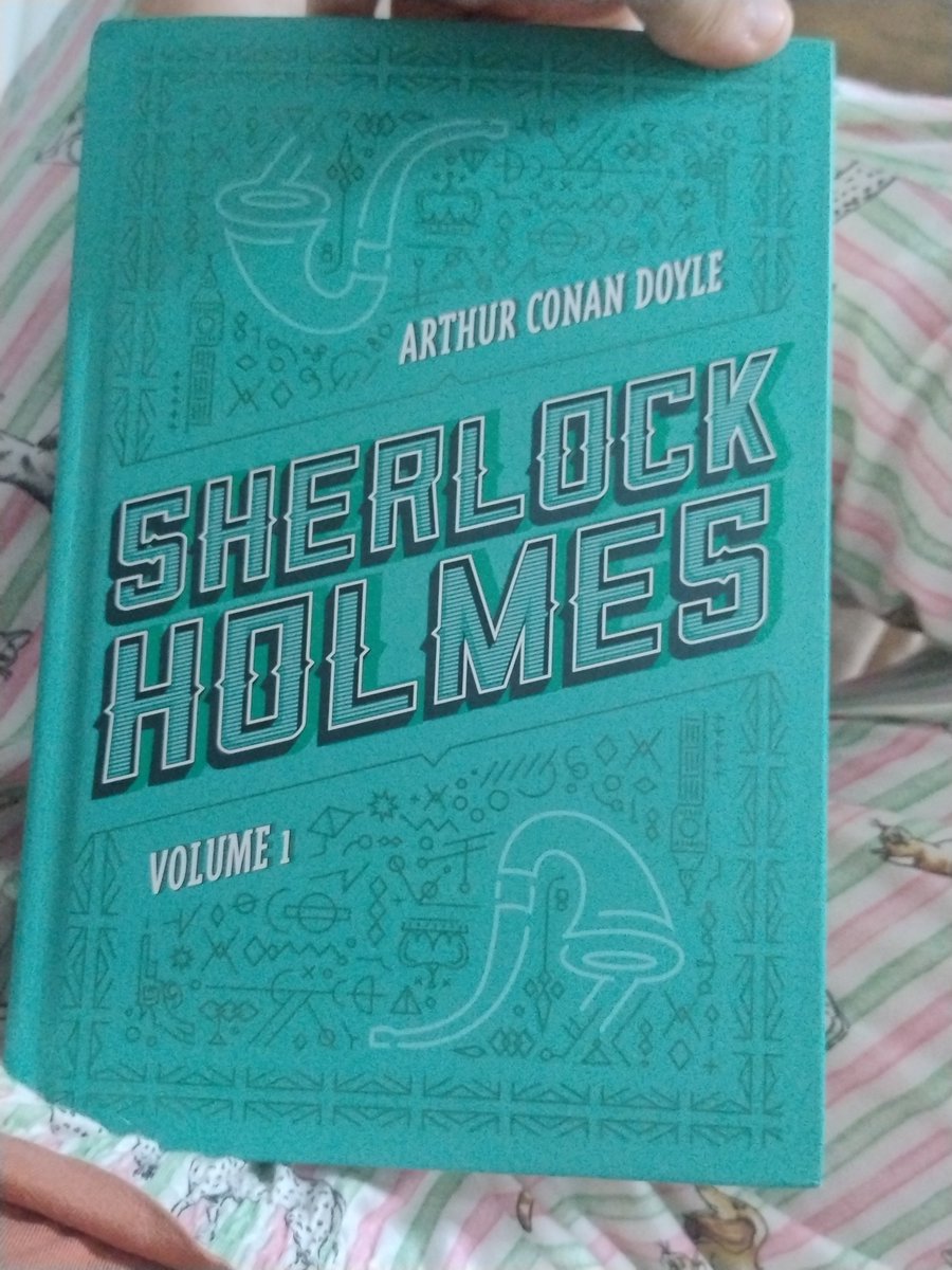 mazzocoeu's tweet photo. @homethwis Estou no terceiro livro, que é uma coletânea de contos! Muito feliz pq já é minha décima quinta leitura do ano! :) https://t.co/OQ4a66KTEv