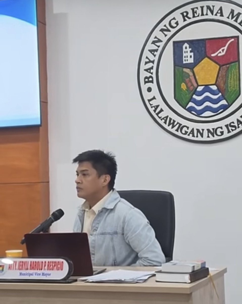 jesusfalcis's tweet photo. 🚨 Kaya pala nagwawala si rabid DDS Atty. Harold Respicio sa session nila sa Isabela eh dahil…

…may SB Member na nag privilege speech who criticized Respicio for being absent and asking nasaan siya kapag sakuna!

Ayan, puro kasi national politics inaatupag?!

😂 https://t.co/uwxYKVNAjT
