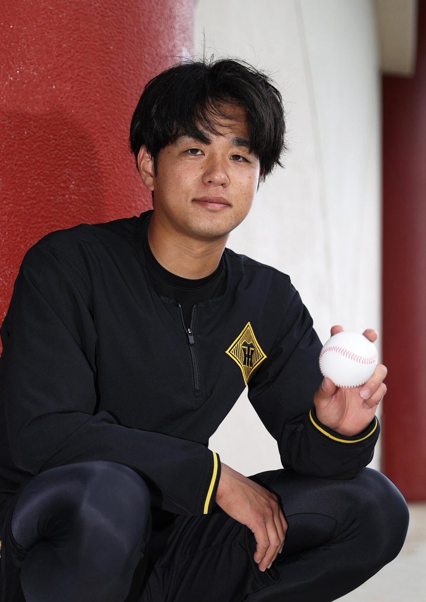 ksi_ashi's tweet photo. 最近似ていると言われた有名人、全員タレ目すぎて面白い https://t.co/ikN3MBMueh