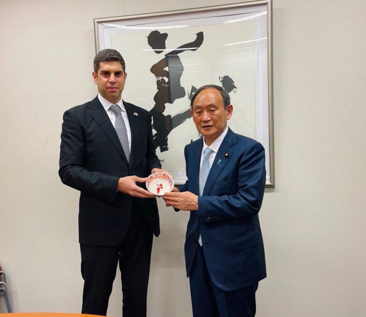 TeimurazLezhava's tweet photo. ←ジョージア外務省が私に期待している仕事

実際の私の日本での活動→ https://t.co/81bRZZccb3