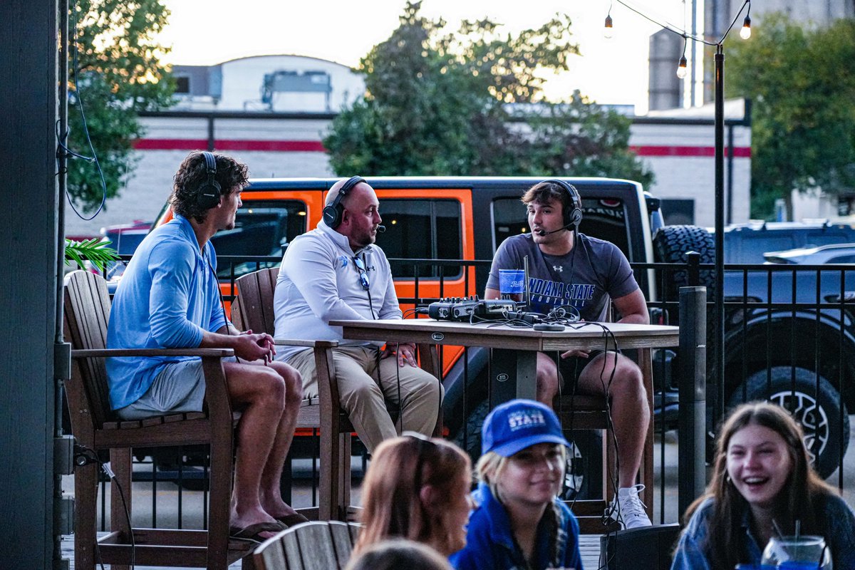 IndStFB's tweet photo. Glad to be back with the @CMalryMallory Show tonight with special guests @bradywilson_6, @nic_yatsko, and @IndStXCTF Coach @B_twice85 

#MarchOn | #LeaveNoDoubt https://t.co/5ZN50MnFOf