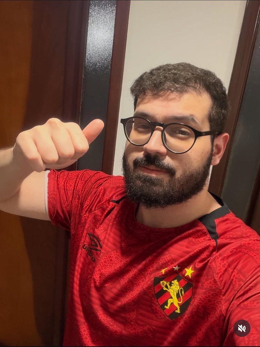 DiegoCRAFTNU's tweet photo. @poponze Amo está do lado certo, de gente bonita e inteligente. https://t.co/XcY5nMO77n
