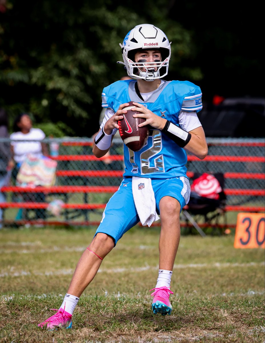 Christiancaliqb's tweet photo. Mid season stats 66% comp, 757 yards. 15 TD, 0 INT https://t.co/vK39nVd5CA