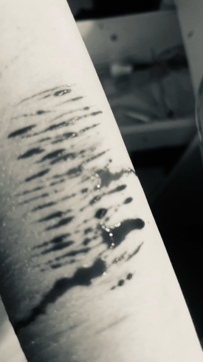 vrxris's tweet photo. sfx makeup #shtwt #cuttwt #slashtwt https://t.co/RqNwP7I9Dr