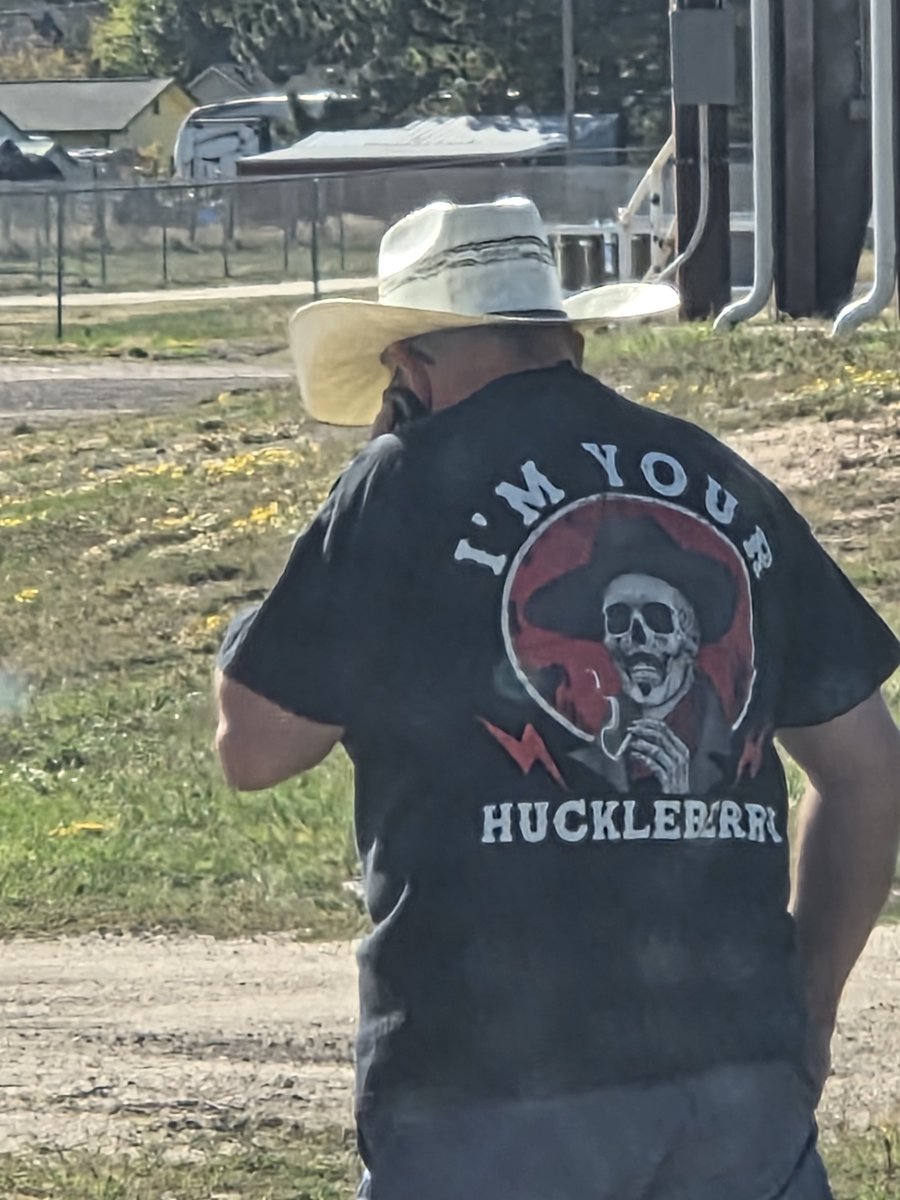 HollyFitterer's tweet photo. @baroncoleman @RealCandaceO Saw this Sunday, thought of you! https://t.co/xaXjFYZqQy
